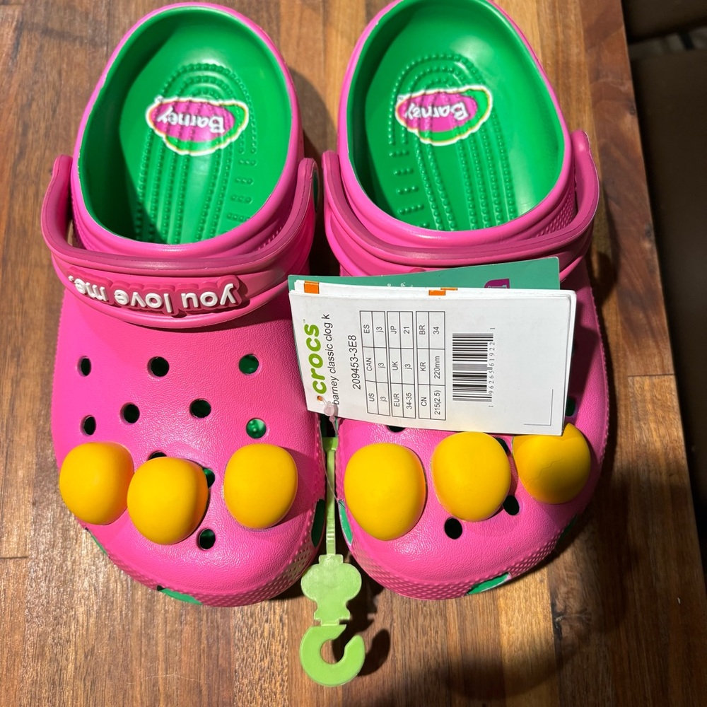 COPY - Crocs Limited Edition Barney the Dinosaur size J3 New with tags